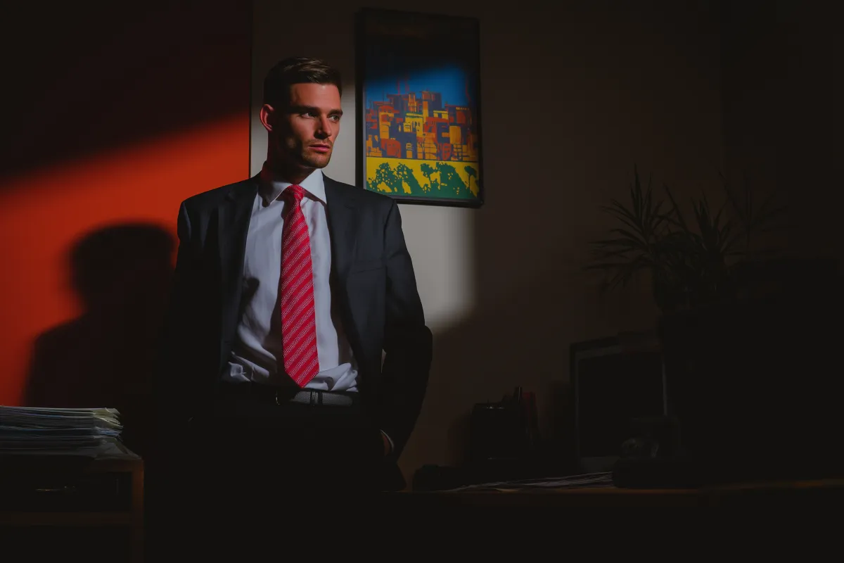 João Correia em reunião